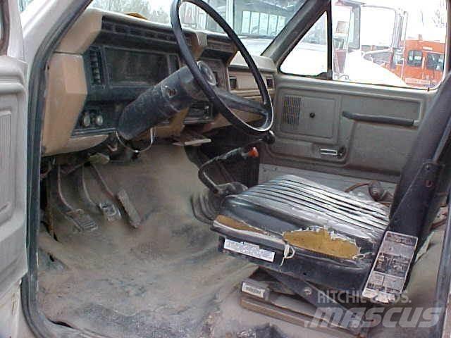 Ford F700 Βυτιοφόρα φορτηγά