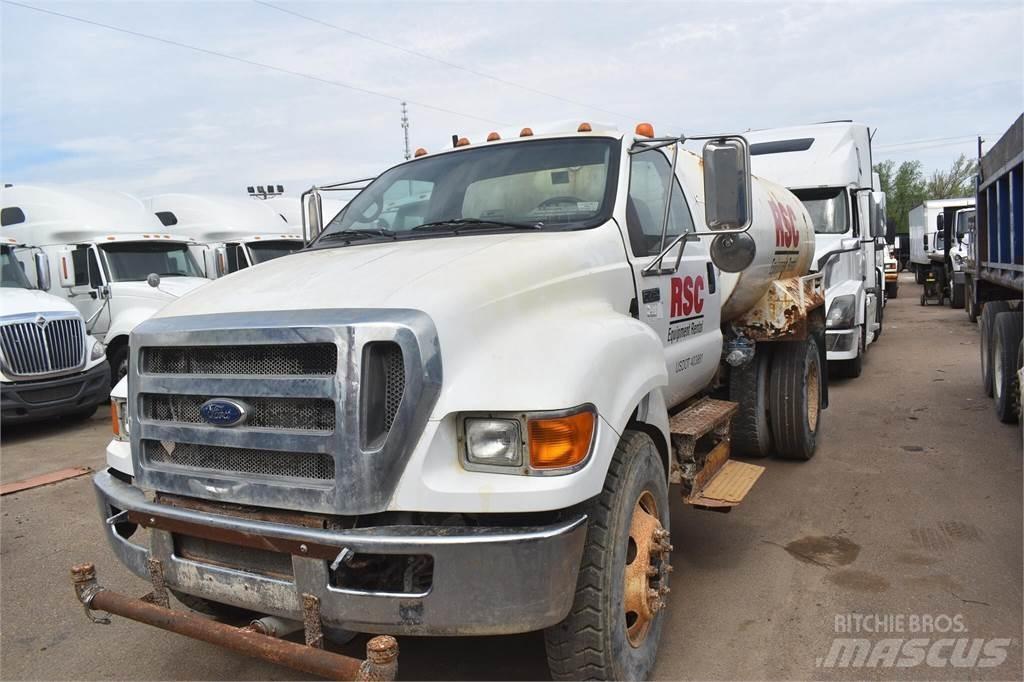 Ford F750 Βυτιοφόρα φορτηγά