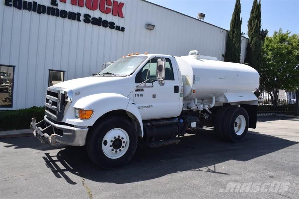 Ford F750 Βυτιοφόρα φορτηγά