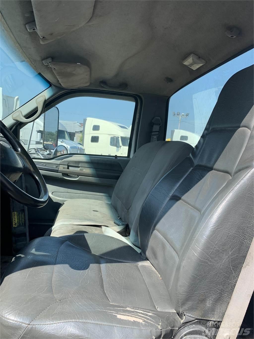 Ford F750 Φορτηγά με Γερανό