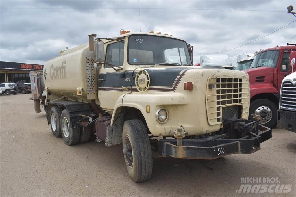 Ford L8000 Βυτιοφόρα φορτηγά