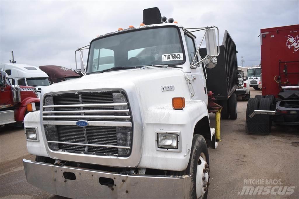 Ford L8000 Φορτηγά με Γερανό