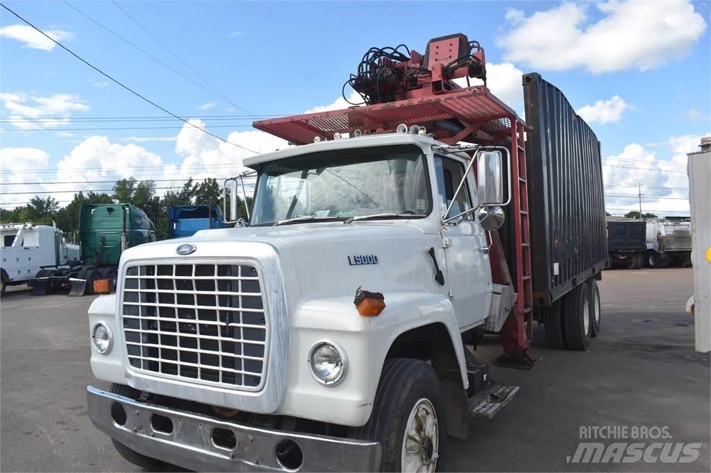 Ford L9000 Φορτηγά με Γερανό