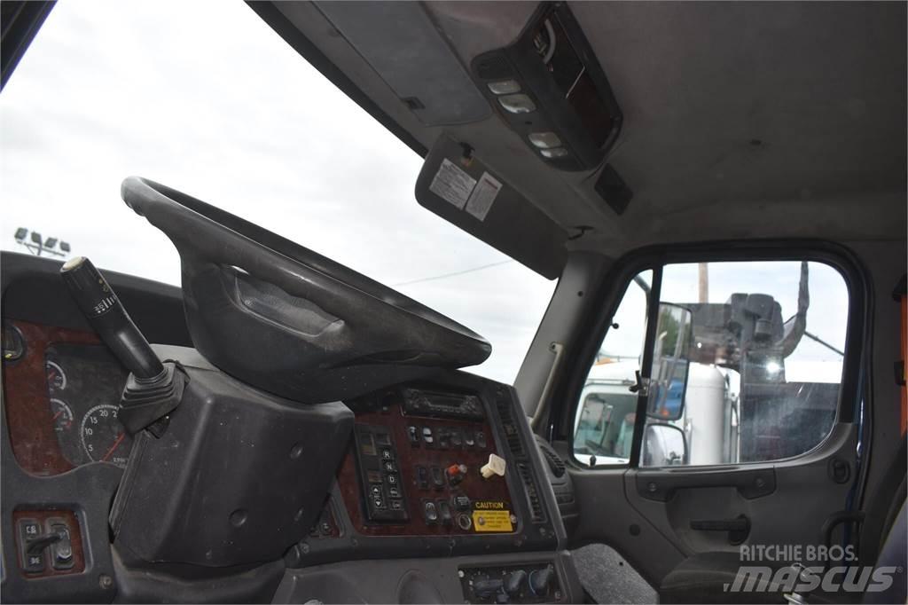 Freightliner 114SD Φορτηγά Ανατροπή