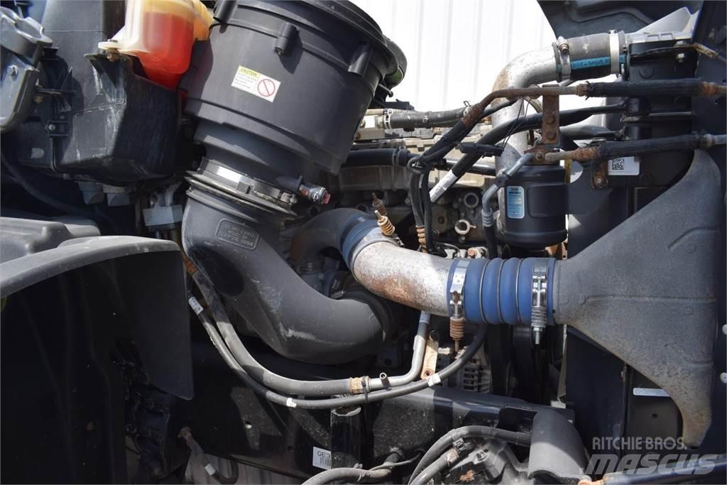 Freightliner 114SD Βυτιοφόρα φορτηγά
