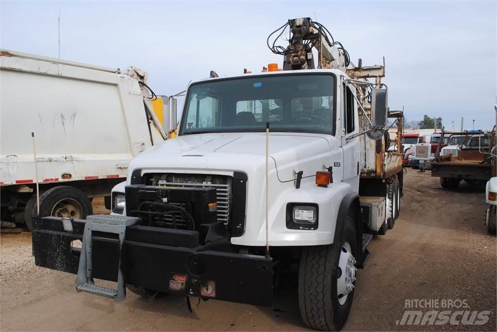 Freightliner FL80 Φορτηγά με Γερανό