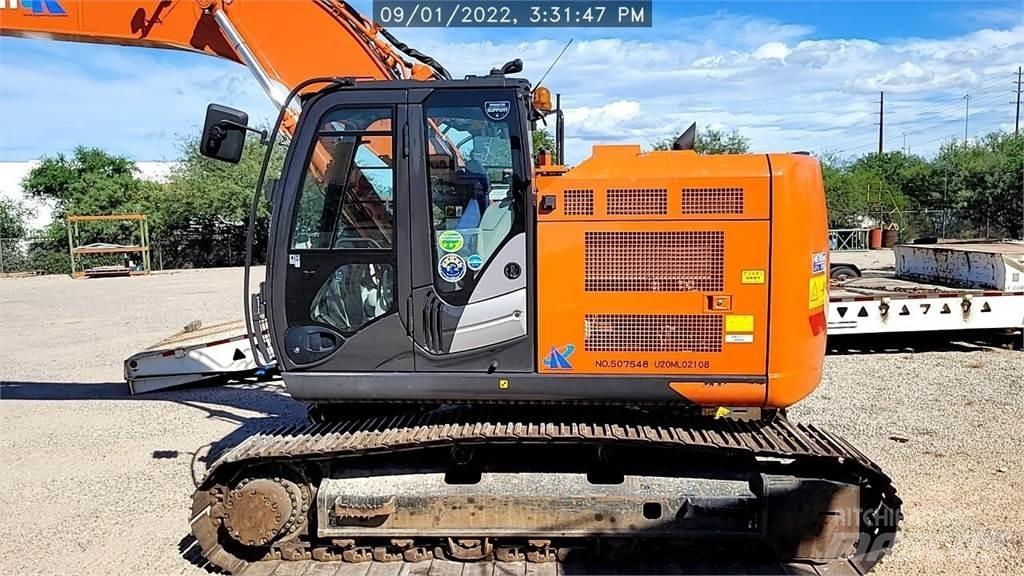 Hitachi ZX225US-6 Εκσκαφείς με ερπύστριες