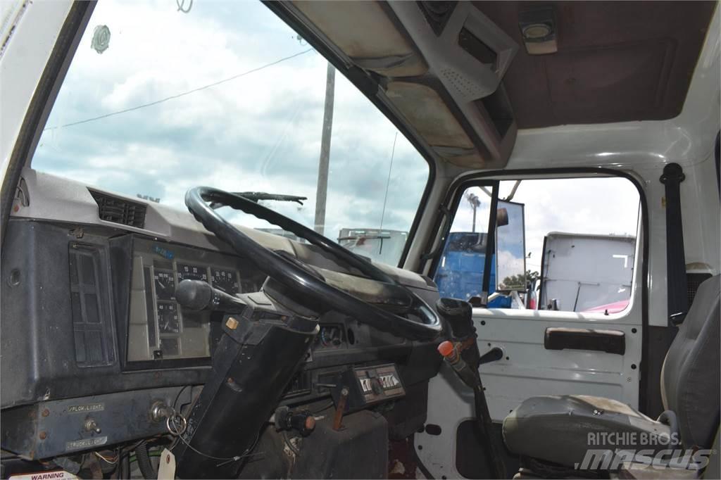 International 4700 Φορτηγά Ανατροπή