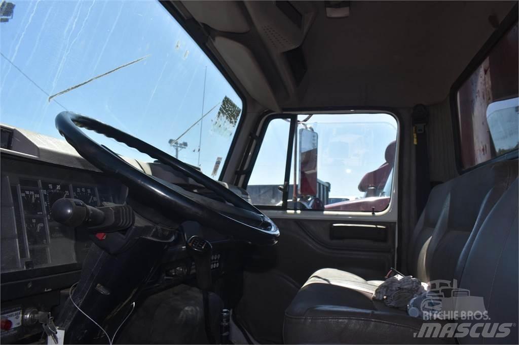 International 4700 Φορτηγά Ανατροπή