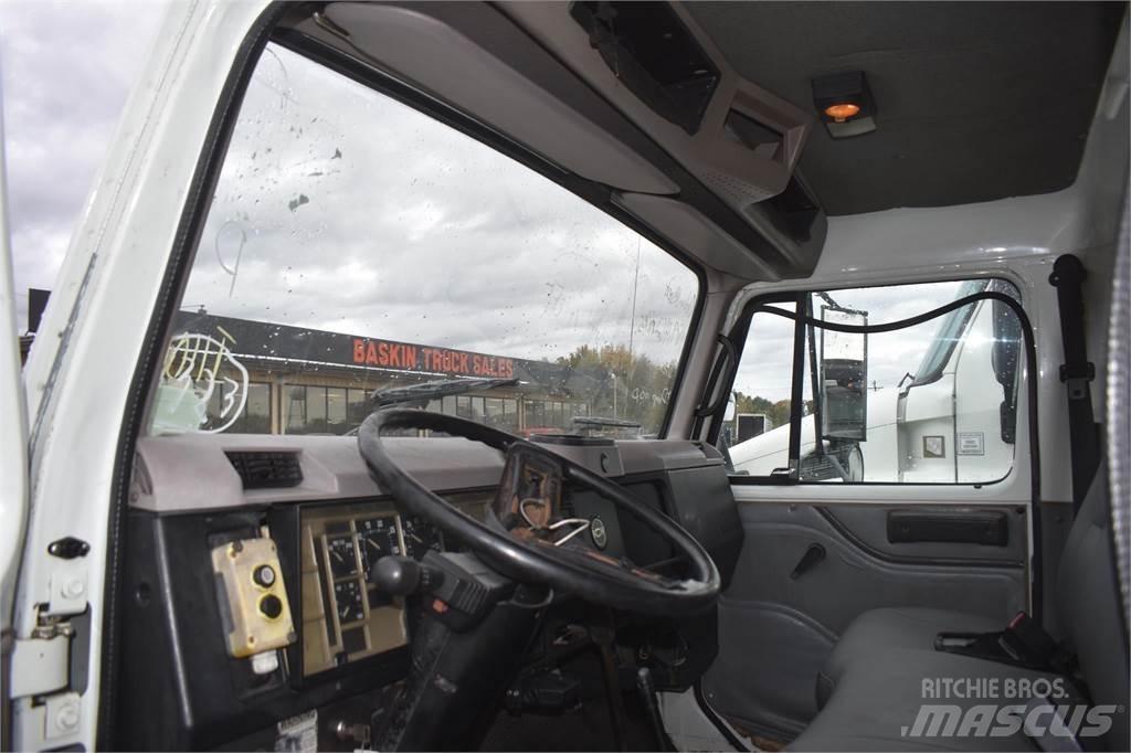 International 4700 Φορτηγά Ανατροπή