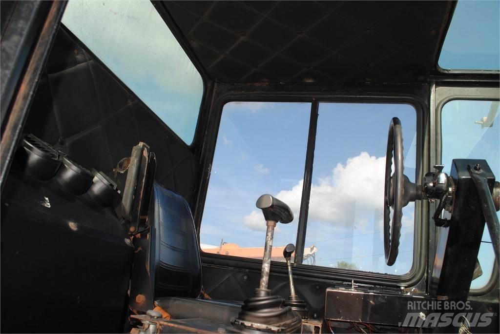 International 4700 Φορτηγά με Γερανό