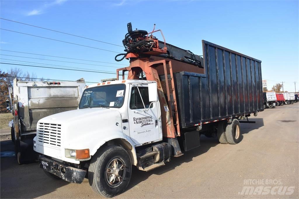 International 4900 Φορτηγά με Γερανό