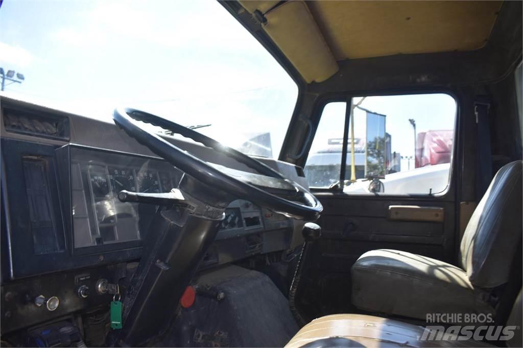 International 4900 Φορτηγά Ανατροπή