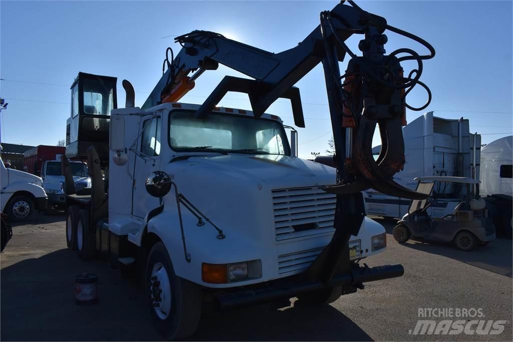 International 8200 Φορτηγά με Γερανό