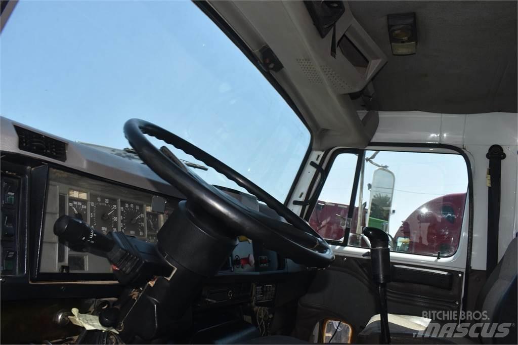 International 8200 Φορτηγά Ανατροπή