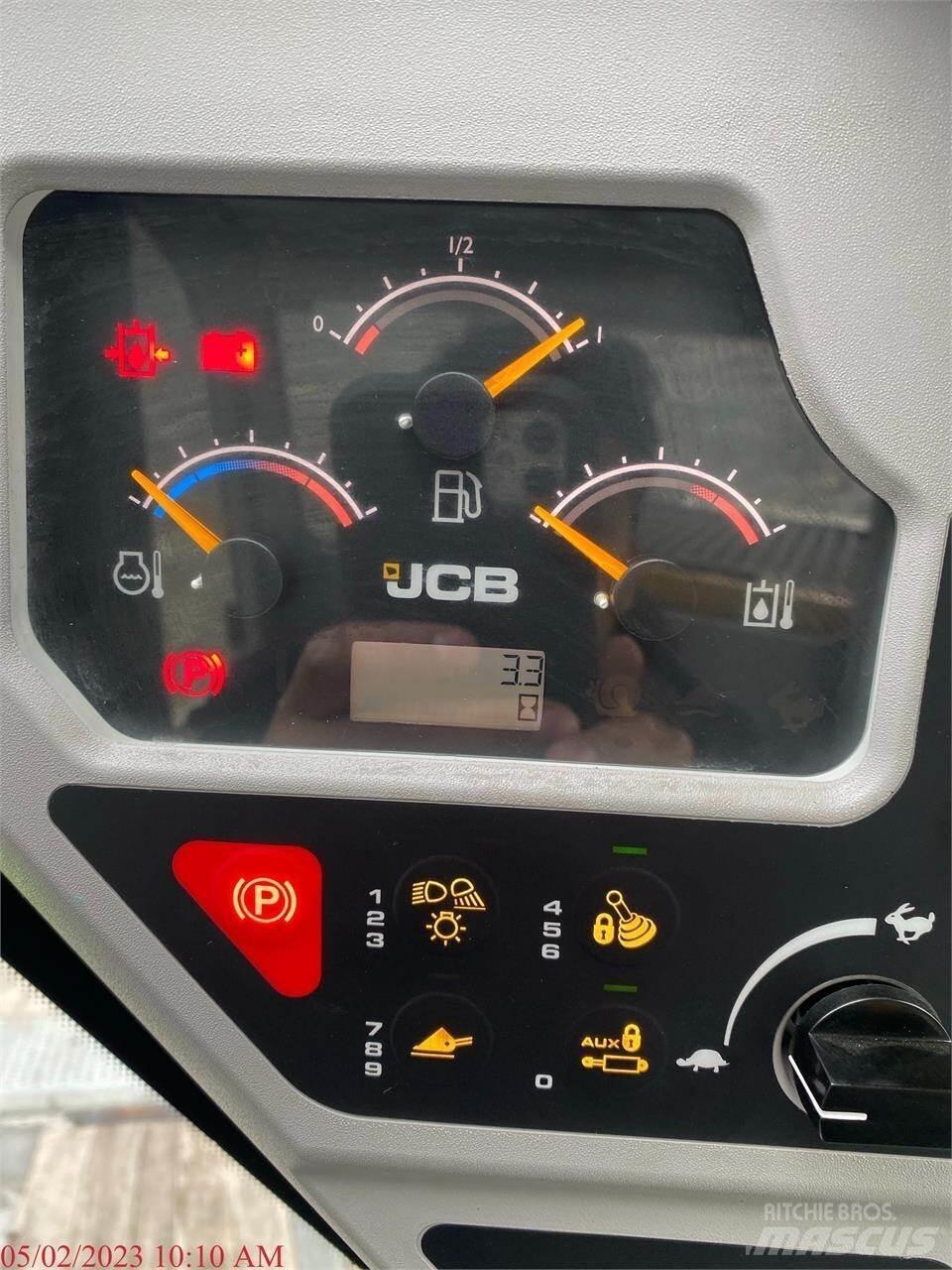 JCB 300 Φορτωτάκια