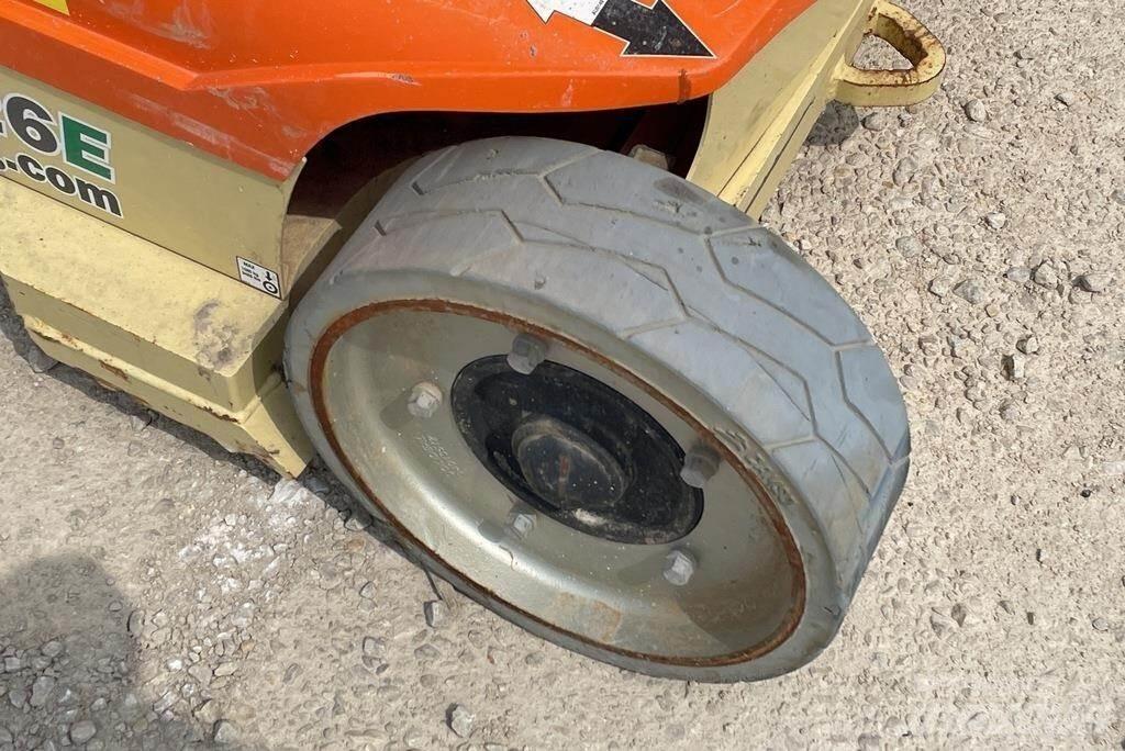 JLG TOUCAN 26E Ανυψωτήρες με κατακόρυφους πυλώνες
