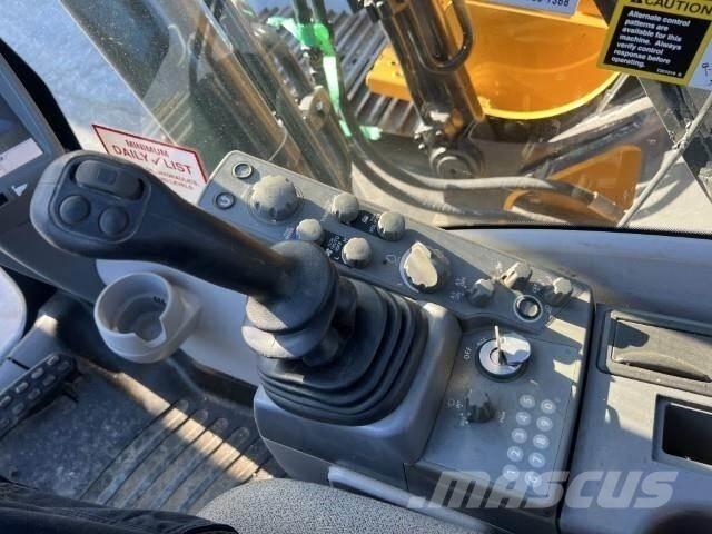 John Deere 210G LC Εκσκαφείς με ερπύστριες