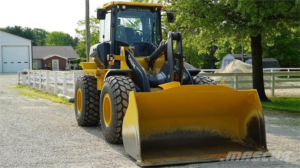 John Deere 524P Φορτωτές με λάστιχα (Τροχοφόροι)