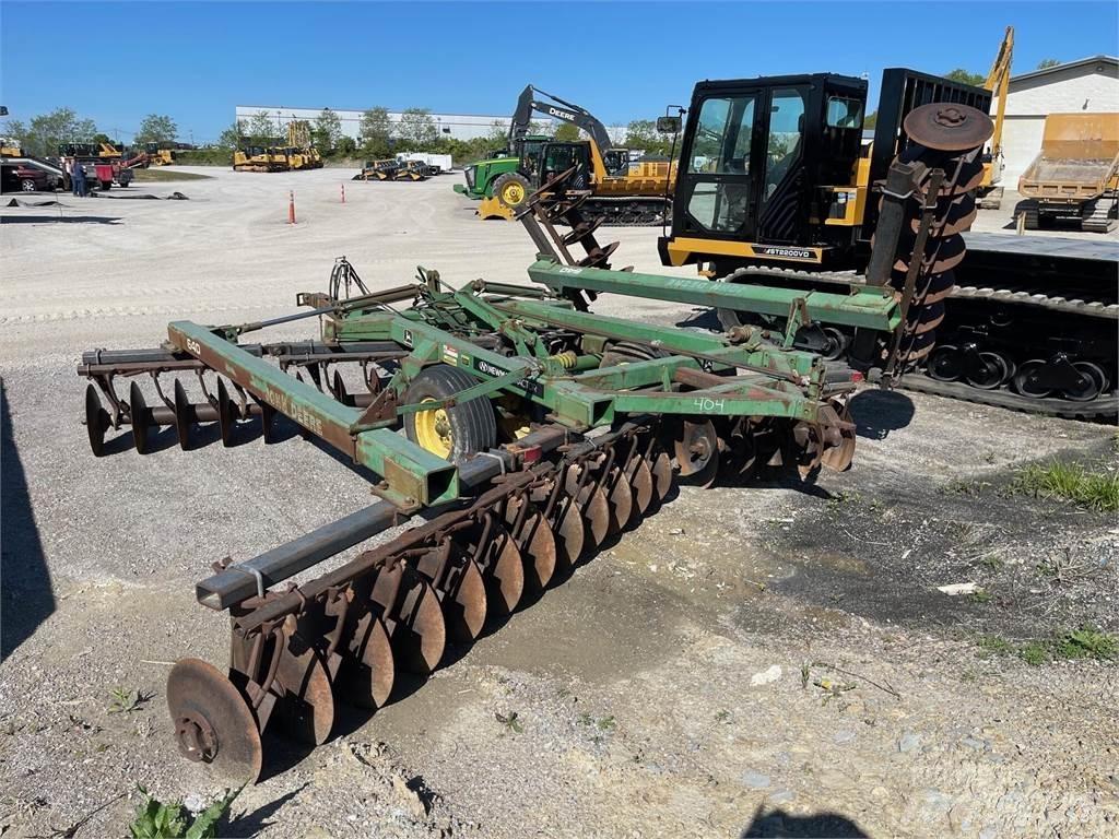 John Deere 640 Δισκοσβάρνες