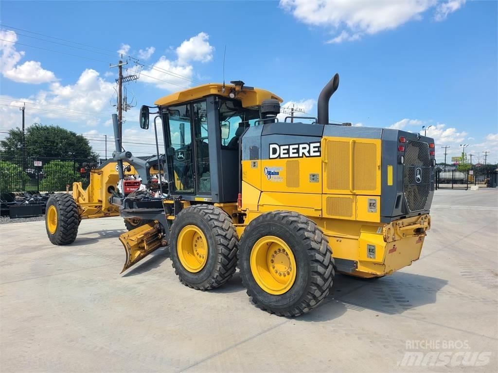 John Deere 672G Γκρέιντερς