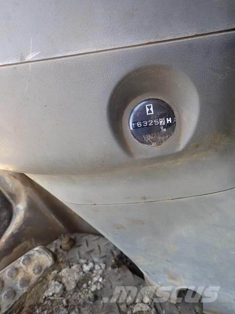 John Deere 750 Εκσκαφείς με ερπύστριες
