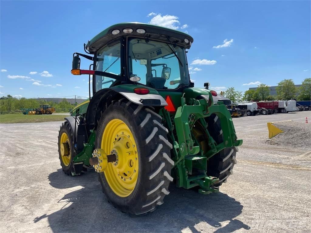 John Deere 8320R Τρακτέρ