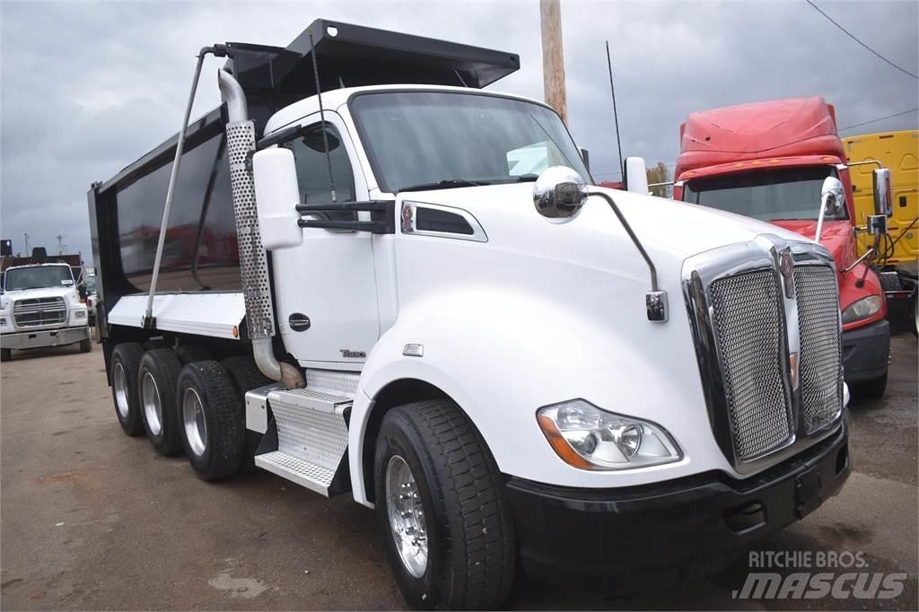 Kenworth T680 Φορτηγά Ανατροπή