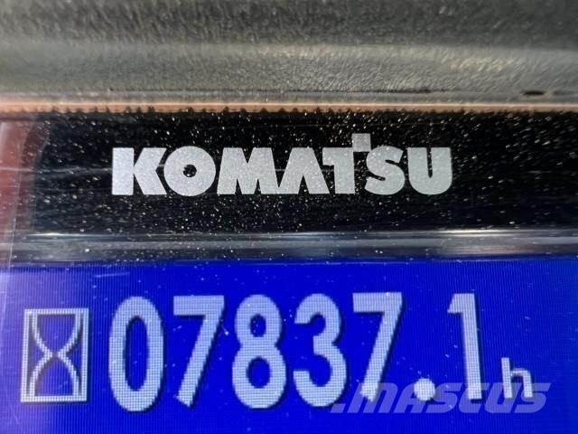 Komatsu D65PX-18 Μπουλντόζες με ερπύστριες