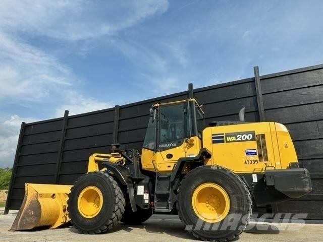 Komatsu WA200-8 Φορτωτές με λάστιχα (Τροχοφόροι)