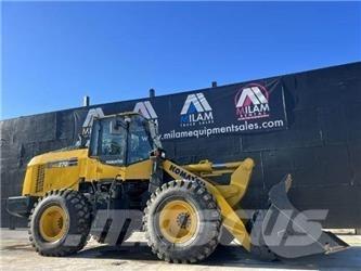 Komatsu WA270-8 Φορτωτές με λάστιχα (Τροχοφόροι)