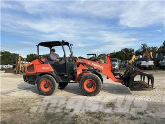 Kubota R530 Φορτωτές με λάστιχα (Τροχοφόροι)