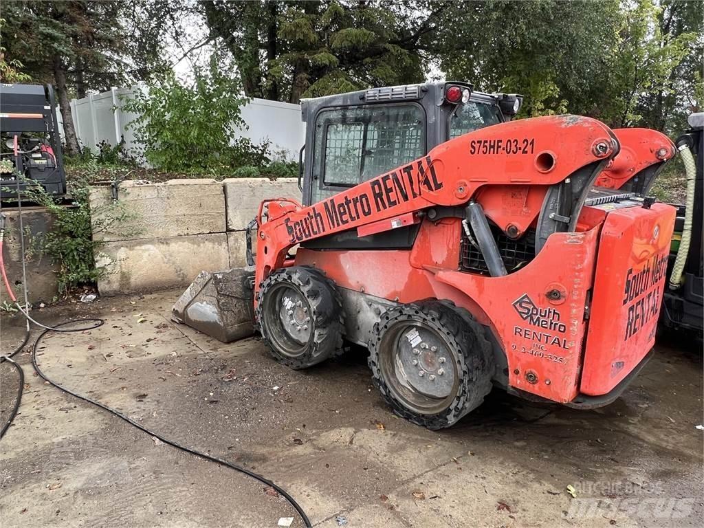 Kubota SSV75 Φορτωτάκια