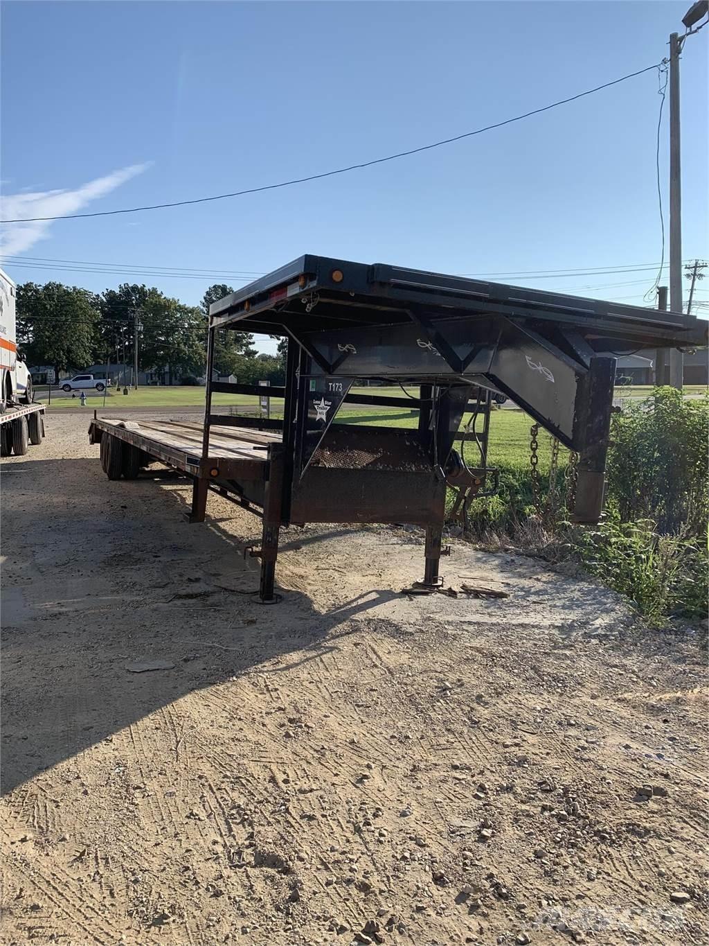  LONESTAR Οχήματα με χαμηλό δάπεδο