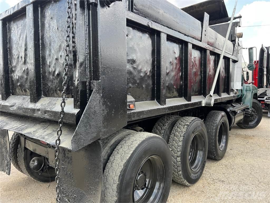 Mack CH613 Φορτηγά Ανατροπή