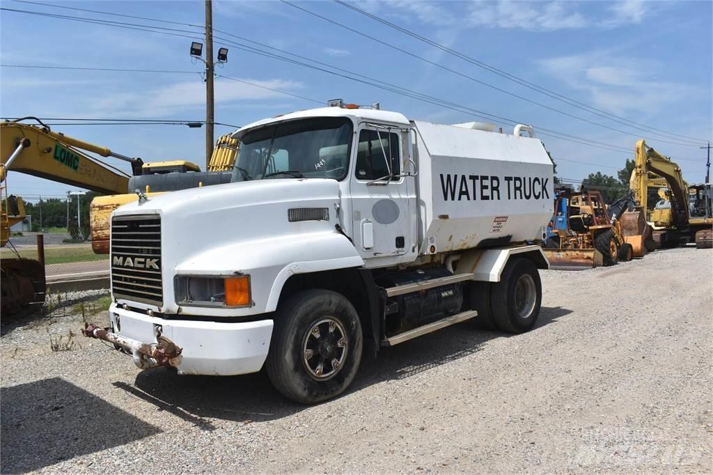 Mack CH613 Βυτιοφόρα φορτηγά