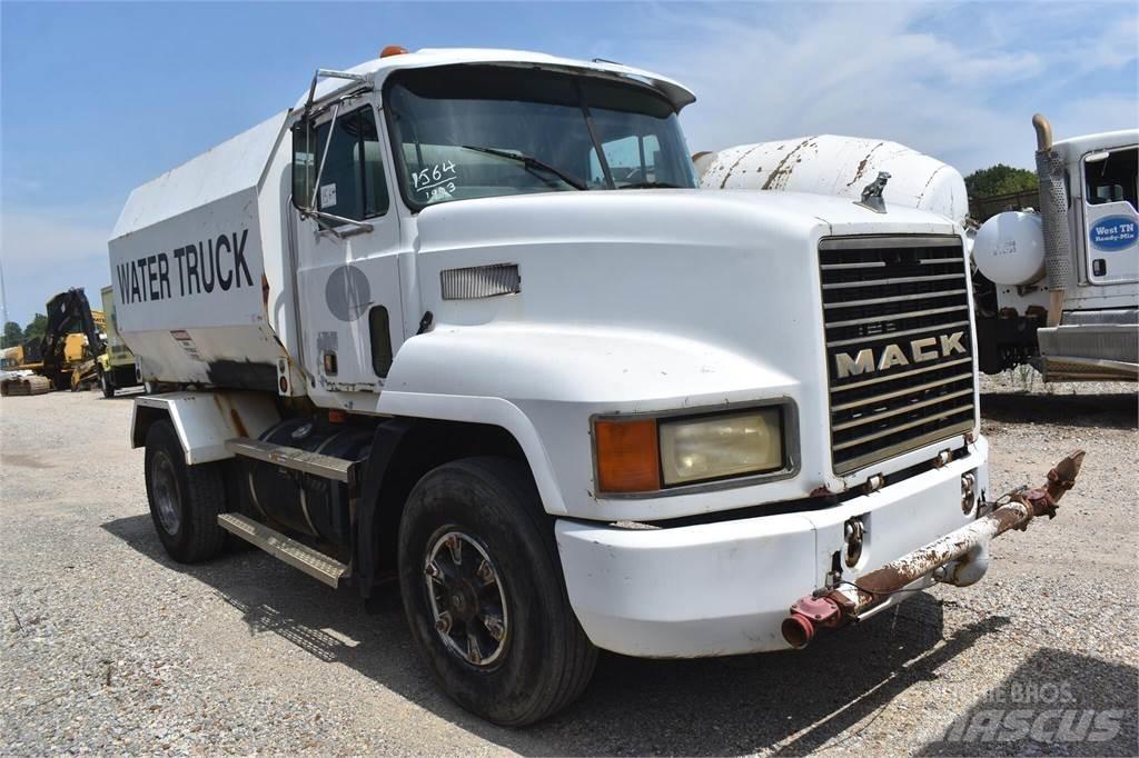 Mack CH613 Βυτιοφόρα φορτηγά