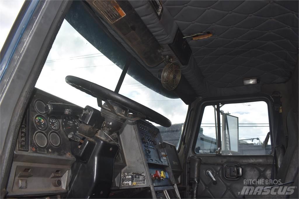 Mack CH613 Φορτηγά Ανατροπή