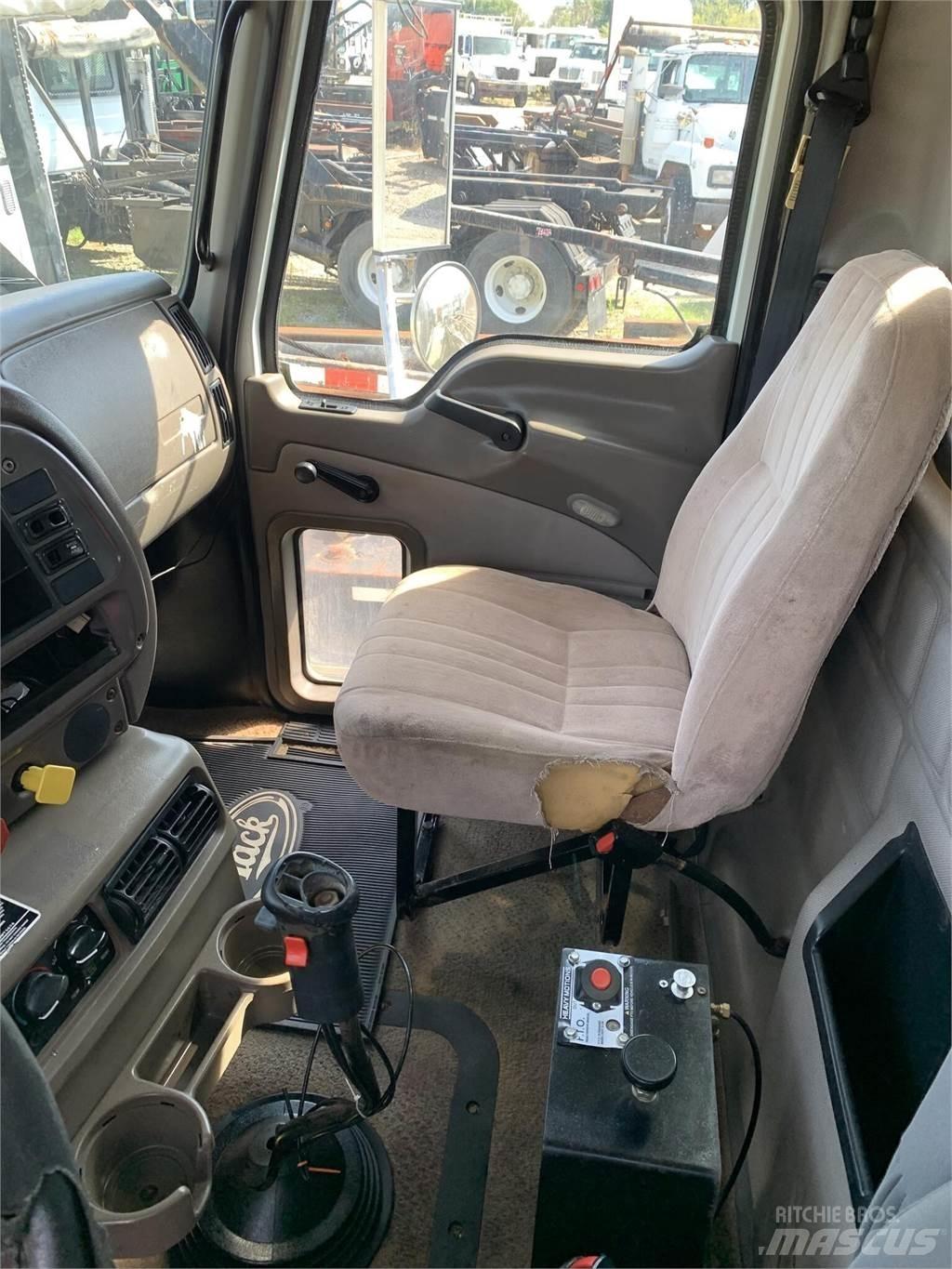 Mack CHN613 Φορτηγά Ανατροπή