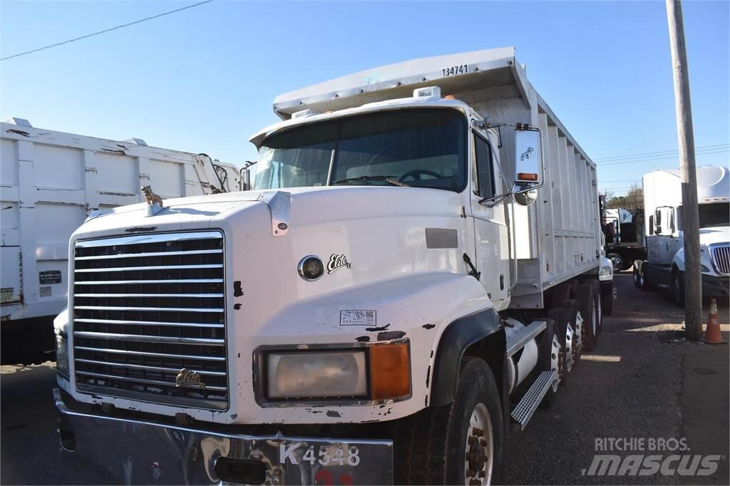 Mack CL713 Φορτηγά Ανατροπή