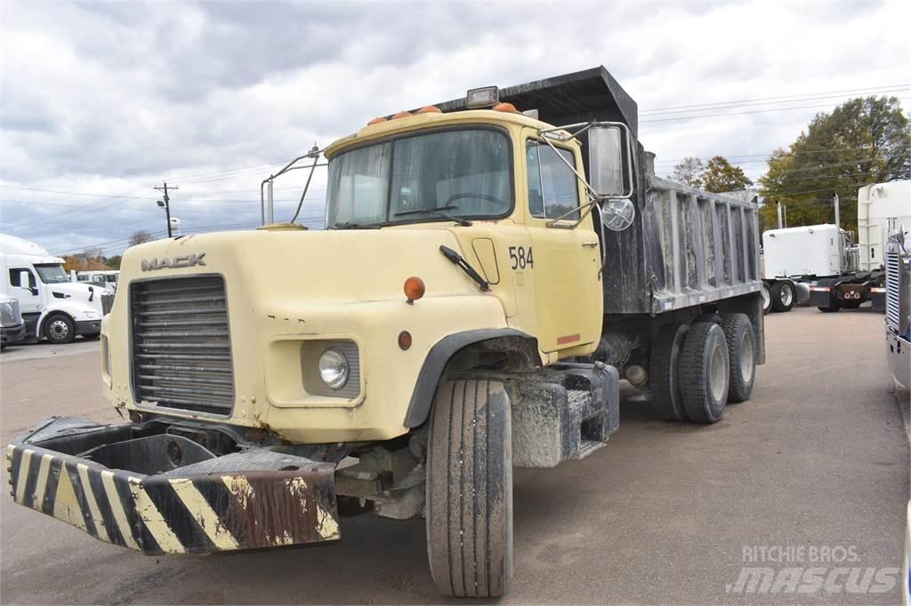 Mack DM690S Φορτηγά Ανατροπή