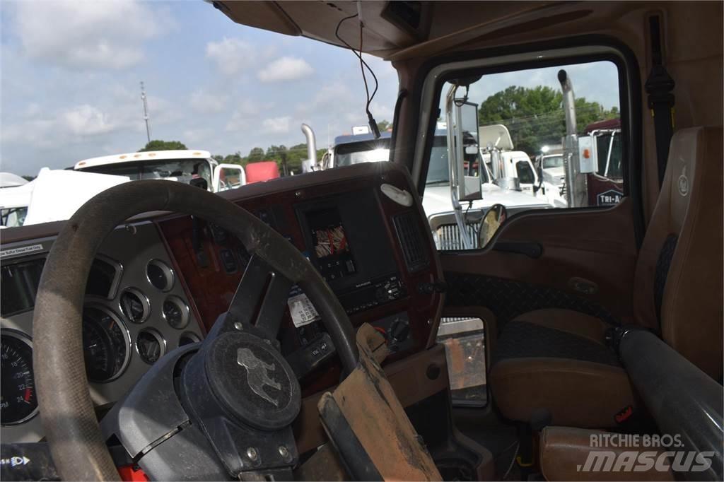 Mack GRANITE GU713 Φορτηγά Ανατροπή