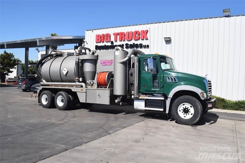 Mack GRANITE GU713 Βυτιοφόρα φορτηγά