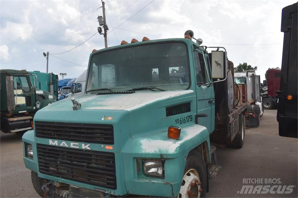 Mack MIDLINER CS200 Βυτιοφόρα φορτηγά