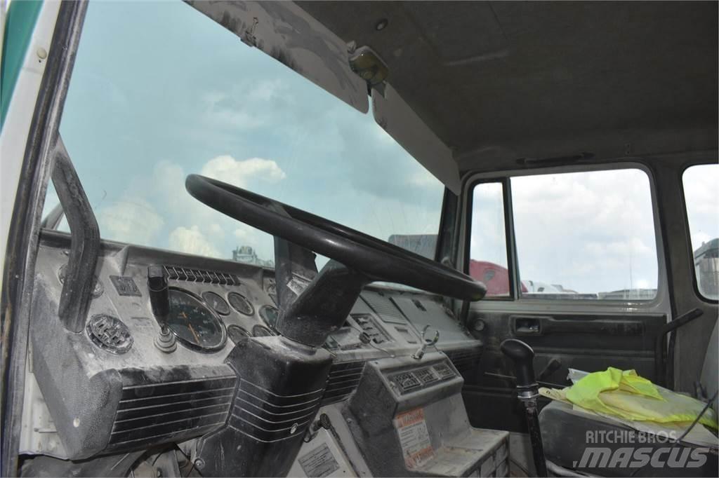 Mack MIDLINER CS200 Βυτιοφόρα φορτηγά