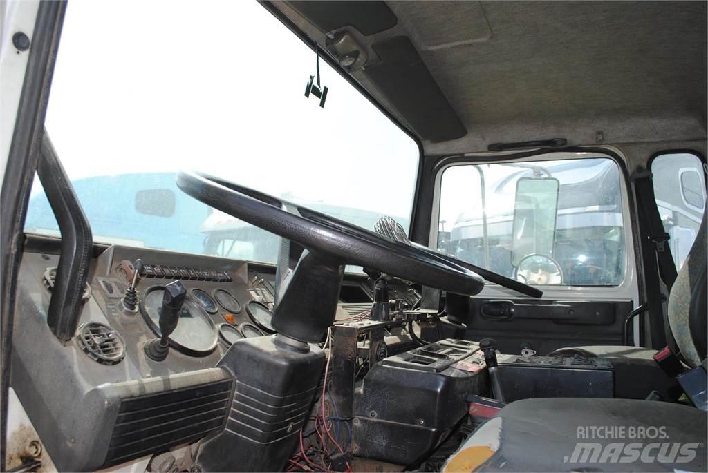 Mack MIDLINER MS250 Φορτηγά σκούπες