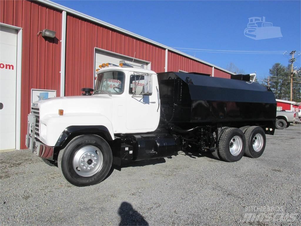 Mack R685S Βυτιοφόρα φορτηγά