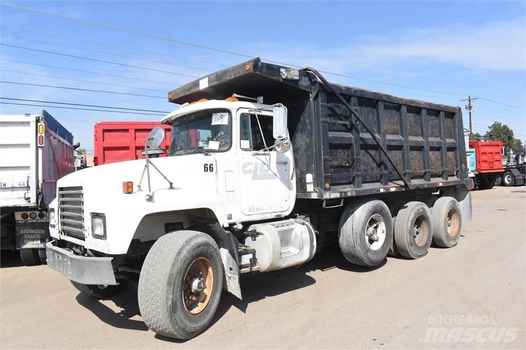 Mack RD688S Φορτηγά Ανατροπή