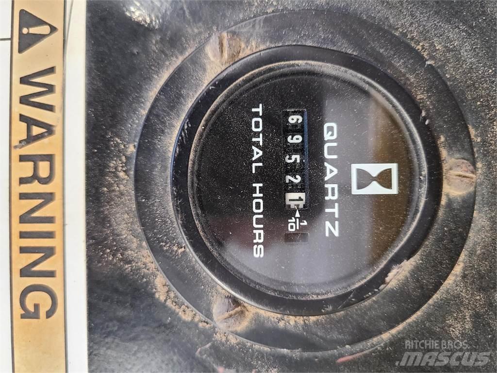 Manitowoc 777 Γερανοί με ερπύστριες