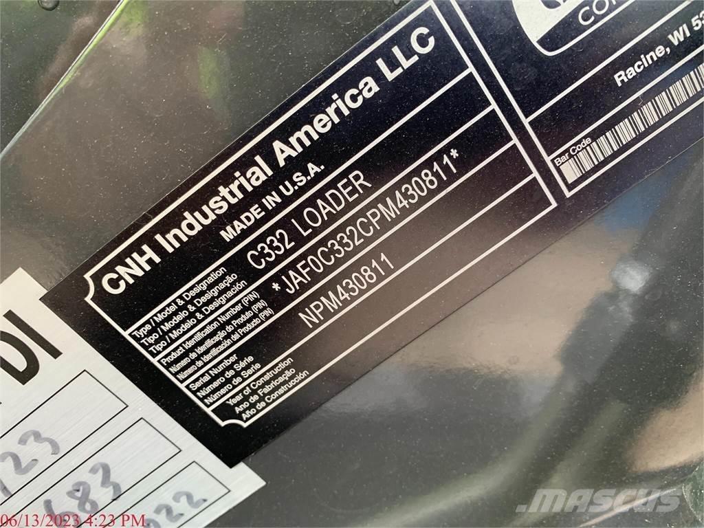 New Holland C332 Φορτωτάκια